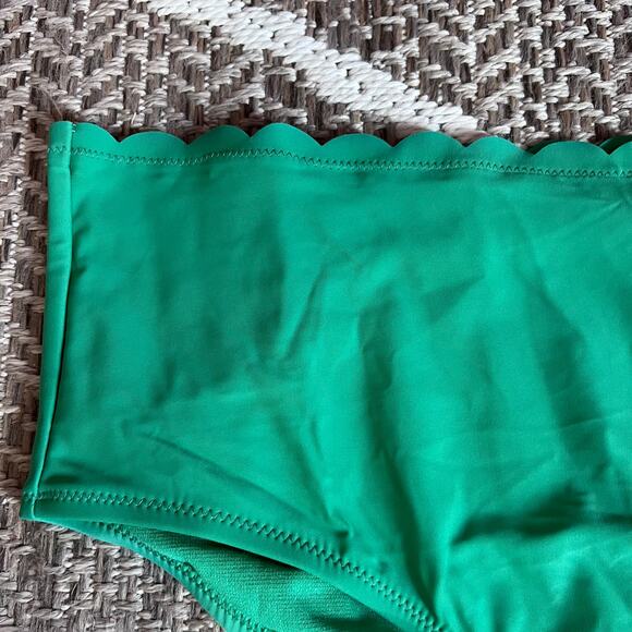 RHODE x Target Scallop edge bottom sz XL - Picture 4 of 4